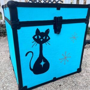 Vintage Inspired Handpainted Turquoise Atomic Cat Storage Trunk 16.5”